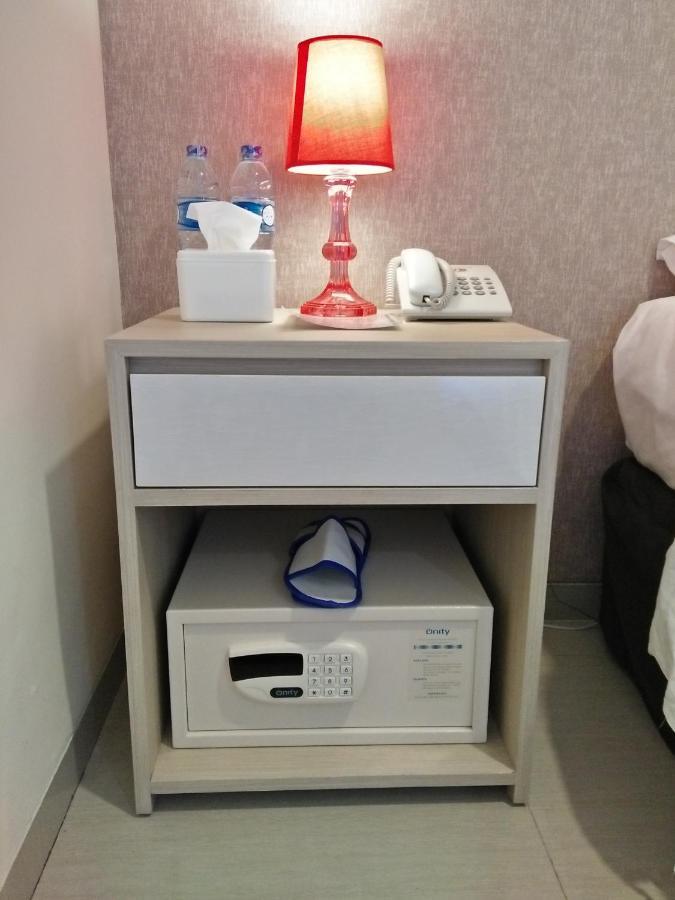 Kitara Hotel Jakarta Room photo